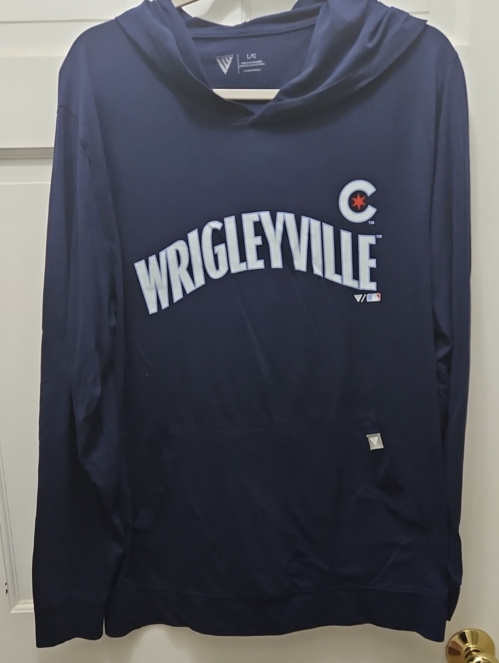 Wrigleyville Navy Men's Hoodie Tee Shirt Long Sleeve Chicago Cubs MLB